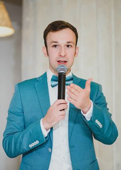 Ведущий на свадьбу Иван