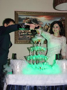 Горка шампанского на свадьбу фото 1