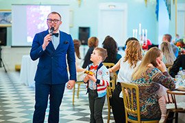 Ведущий на свадьбу в СПб Илья 20